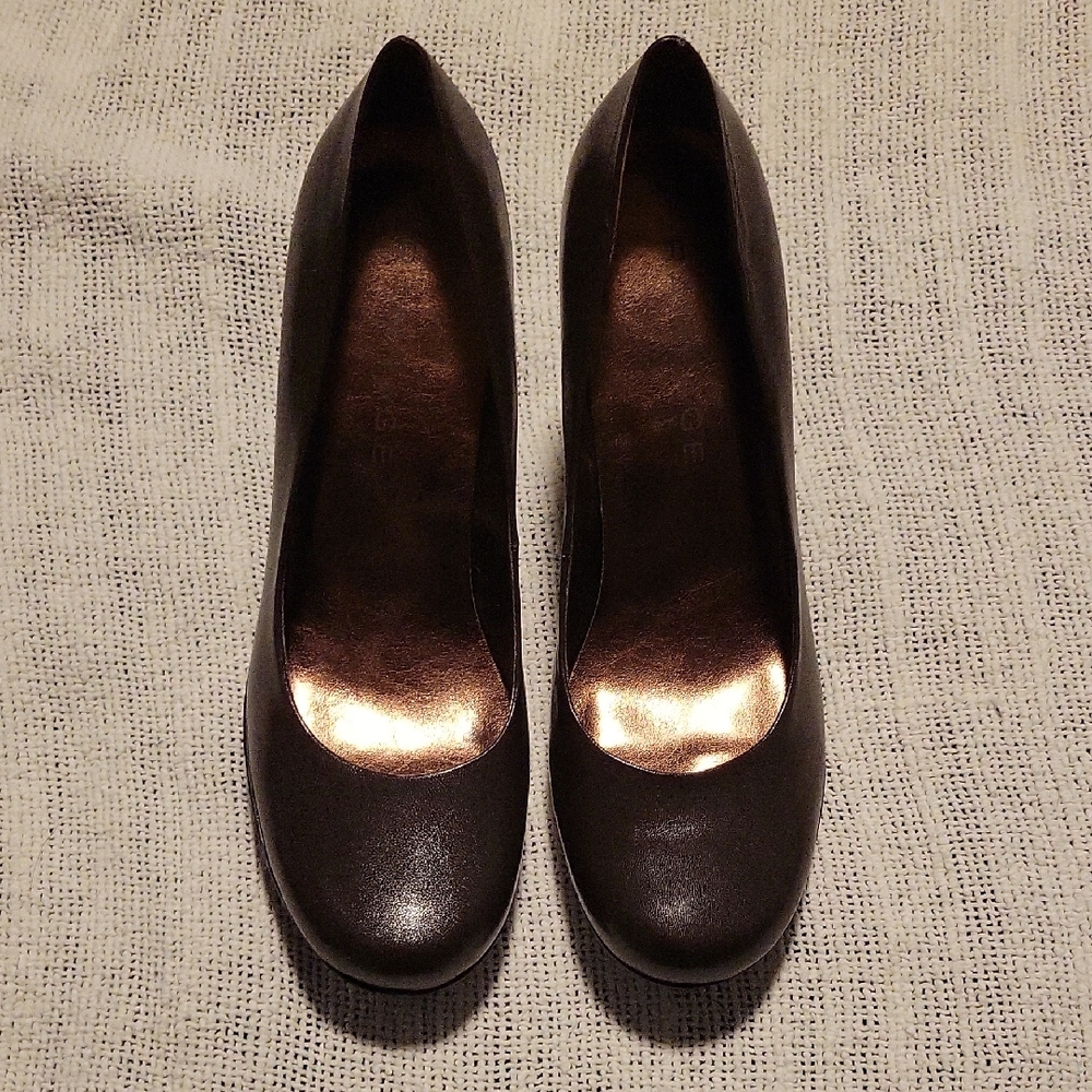 Rampage Dark Brown Heels
